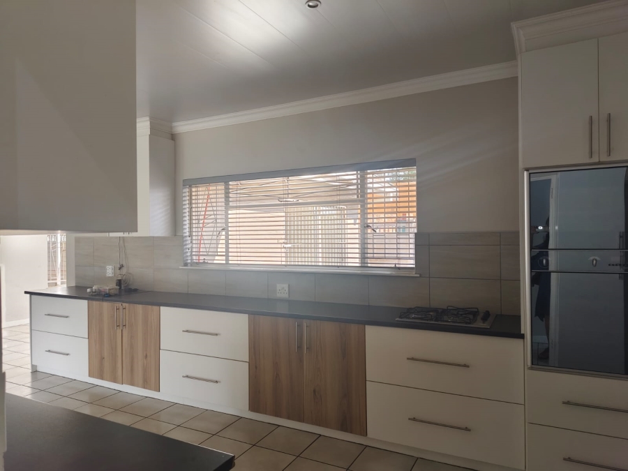 4 Bedroom Property for Sale in Fichardt Park Free State